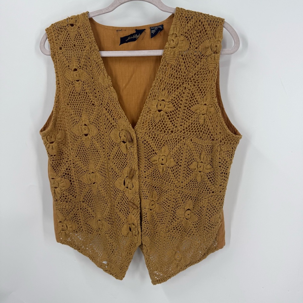 Herstyle vintage wood button, Mustard Crochet Vest L